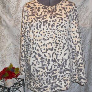 Belle Kim Gravel 4X Animal Print L/S Pullover Sweatshirt Side Slits